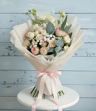 Букет цветов из:  Розы и Лизиантусы в Анциферово