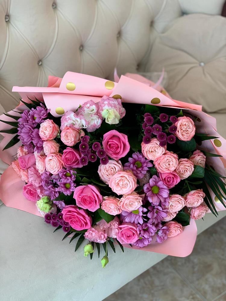 Букет цветов из: Хризантемы, Розы и Лизиантусы в Анциферово