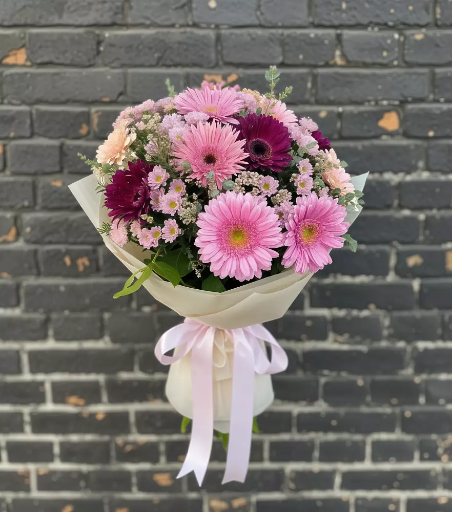 Букет цветов из: Герберы и Хризантемы в Анциферово