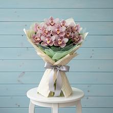 Букет цветов из:  Орхидеи и Розы в Анциферово