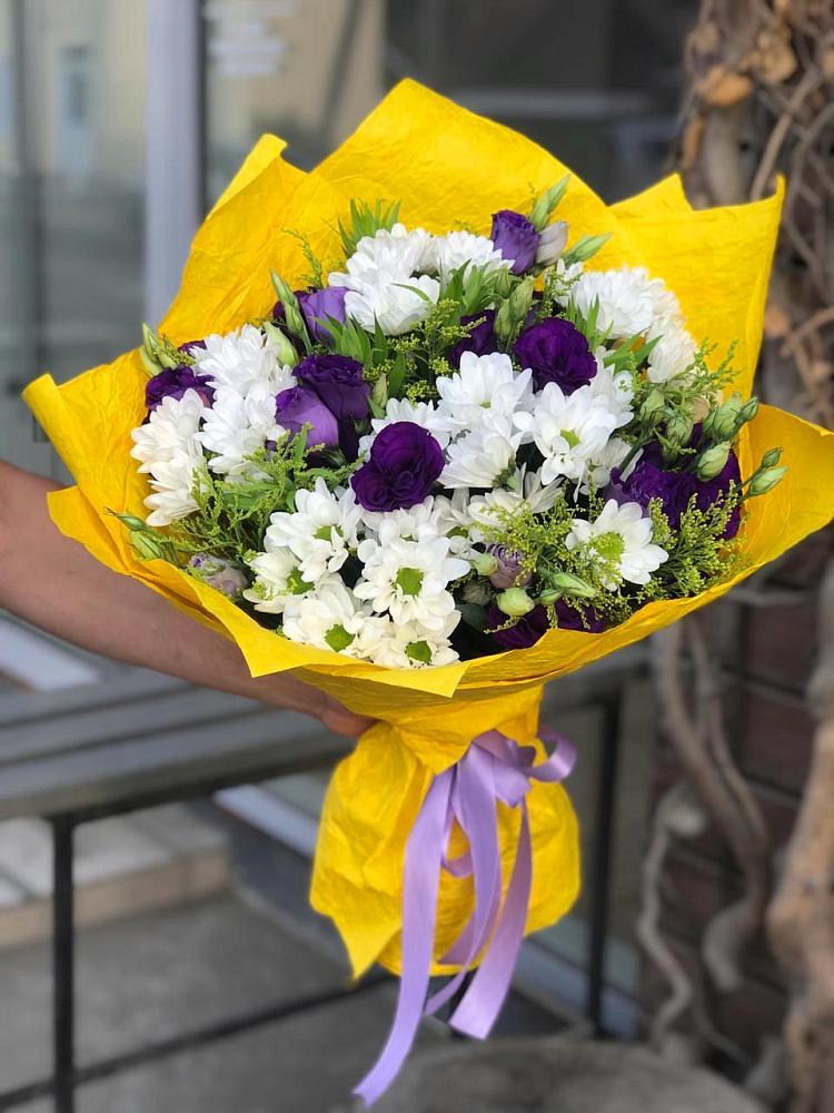 Букет цветов из: Ирисы, Хризантемы и Ромашки в Анциферово