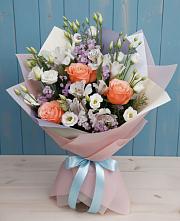 Букет цветов из:  Лизиантусы, Розы, Альстромерии и Гипсофила #REPLACE_PRED# Анциферово