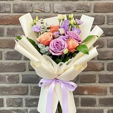 Букет цветов из:  Лизиантусы и Розы в Анциферово