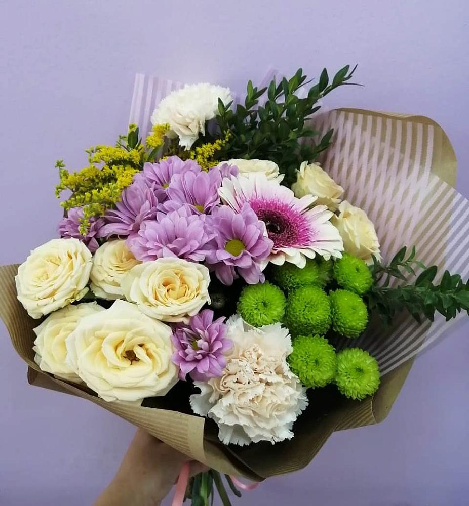 Букет цветов из: Хризантемы, Розы, Гвоздики и Герберы в Анциферово