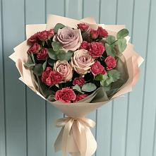 Букет цветов из:  Гвоздики и Розы в Анциферово